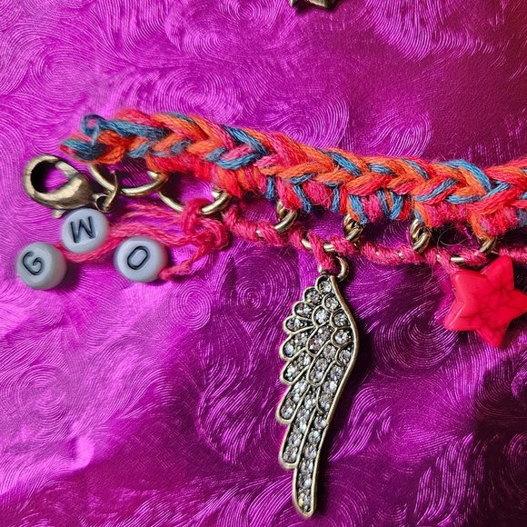 ☮️💀Princess VERA WANG Charm Bracelet - GPC💀☮️ - Picture 7 of 10